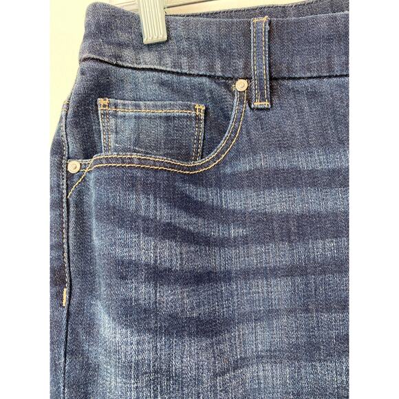 Chicos So Slimming High Cuff Girlfriend Slim Ankle Jeans Size 8 Casual Sassy - Picture 4 of 11